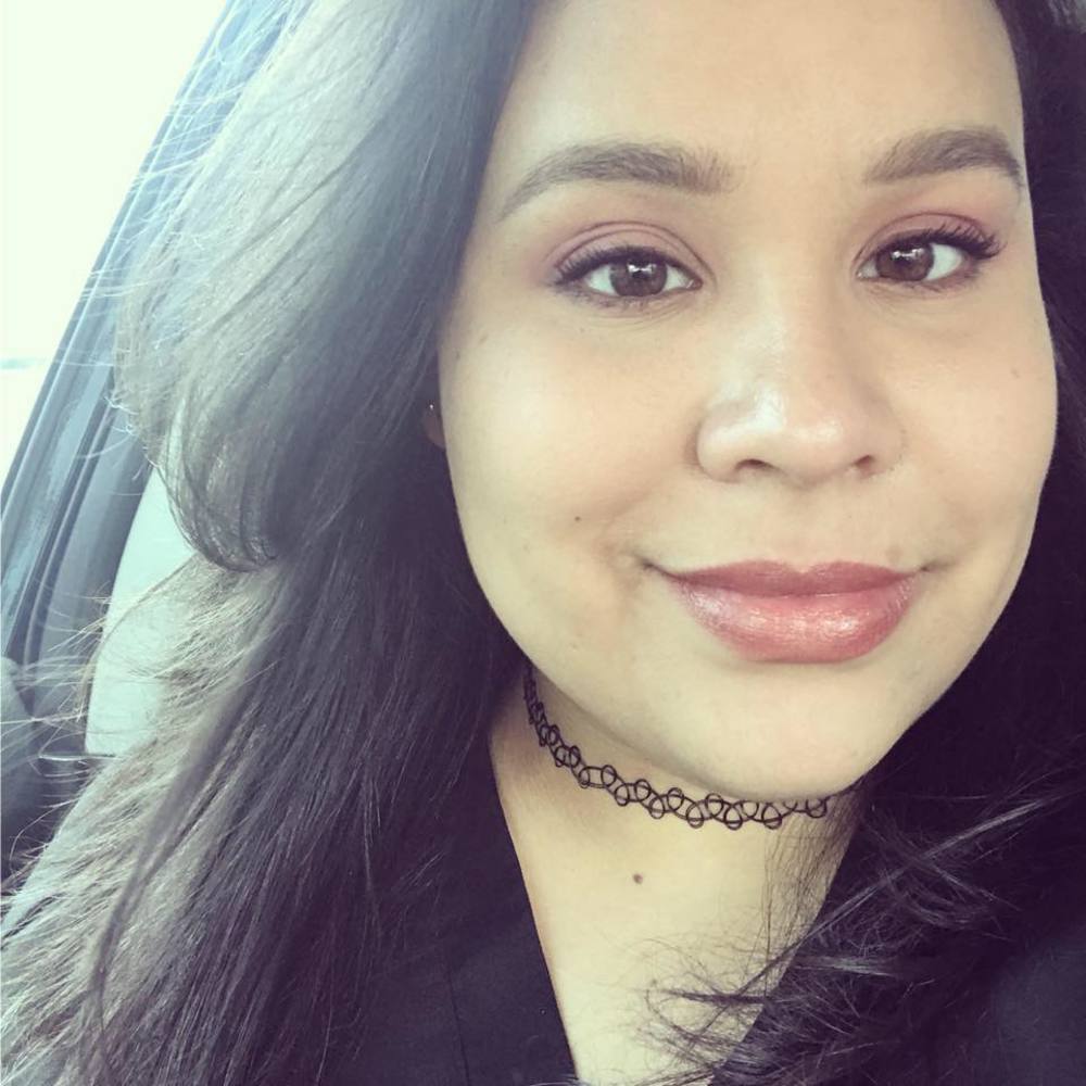 Meet your Posher, Iris